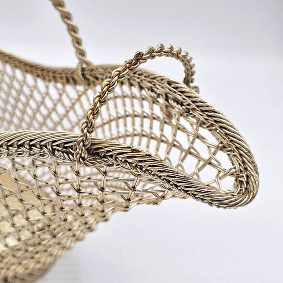 Vintage French Silver Woven Basket Bottle Holder from the Early 20th Century - Picture 3 of 7